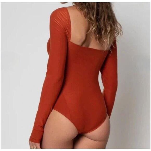 We are HAH Don't Be Square Reversible Bodysuit in Burnt Orange Size Small - Picture 3 of 3